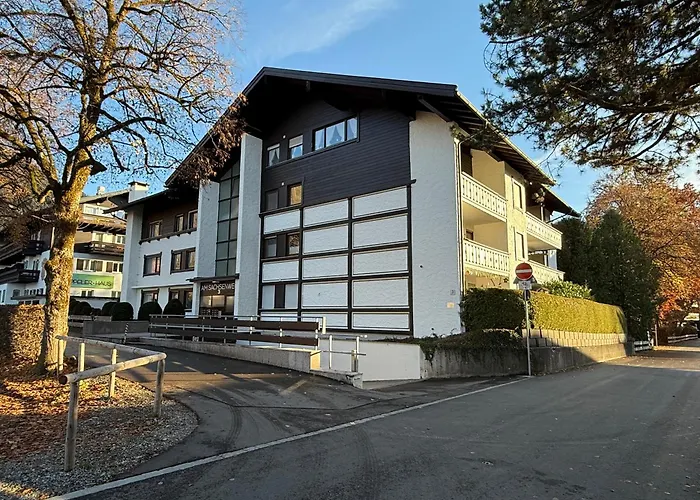 Fewo-dorfromantik - Kostenlose Sommerbergbahnen Und Tiefgarage, Kurze Wege, Ruhige Lage Apartman